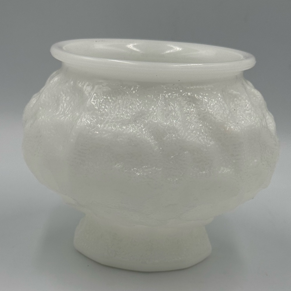 Vintage MCM E O Brody Milk Glass Crinkle Opaque Glass Bowl/Planter